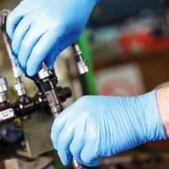 Franz-Mensch Einmalhandschuhe Safe Light, 2705, Nitril, Puderfrei, Blau, 100 Stück, Größe M -Franz-Mensch Shop d71d4a47840542a00234f6179ac8192a30045215 einmalhandschuhe franz mensch safe light 2705